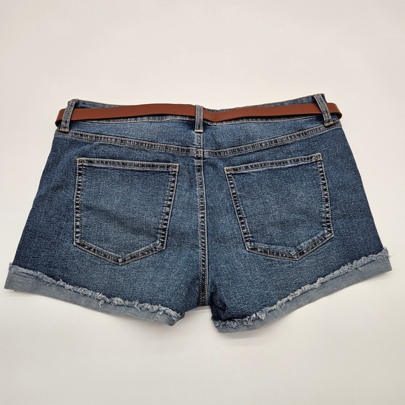 No Boundaries Belted Denim Shorts Distressed Frayed Hem MD Wash Size 15 - Picture 5 of 6